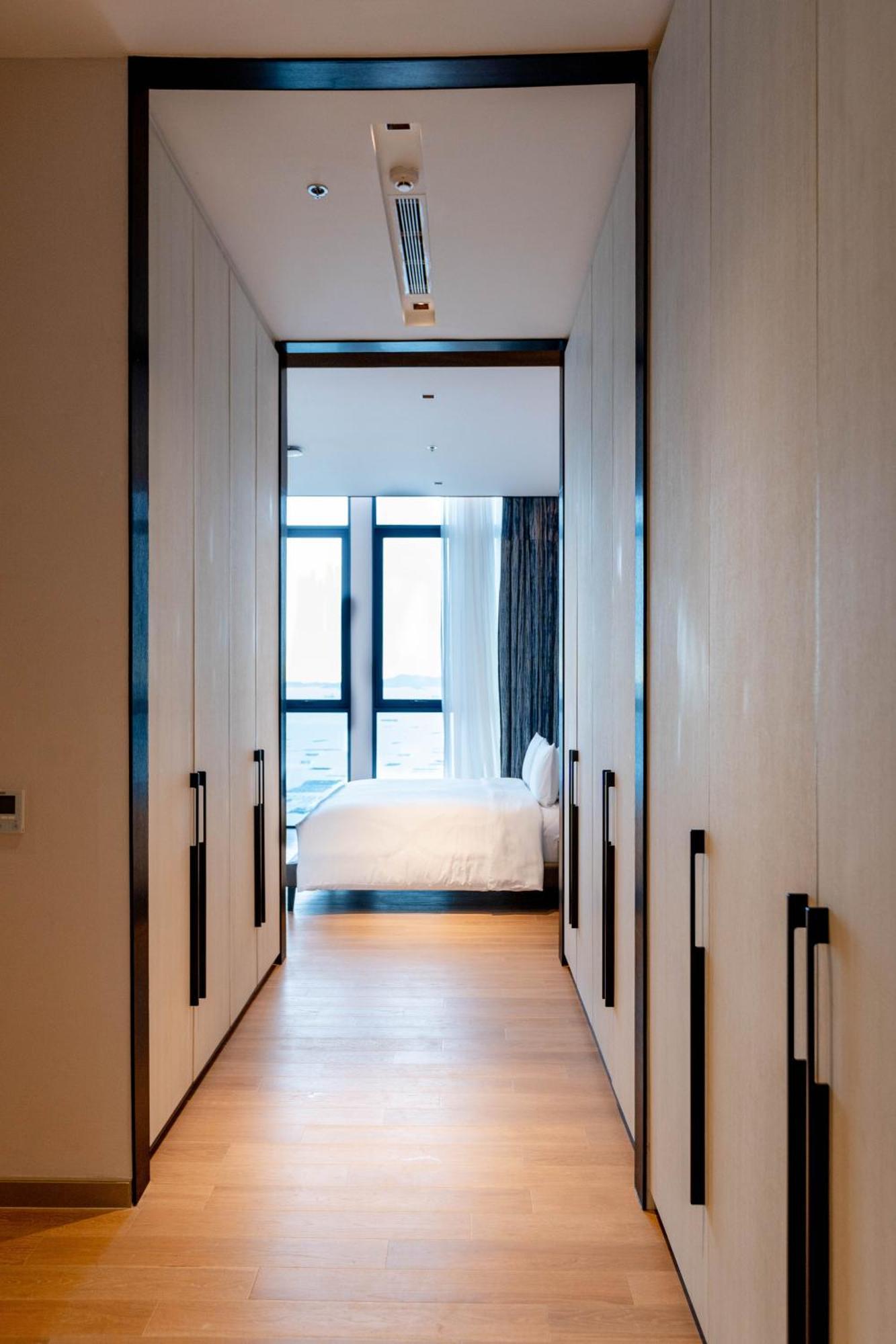 S Sriracha Hotel & Residence Si Racha Exterior photo